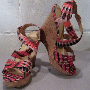 Chinese Laundry Women's Platform Wedge Sandals